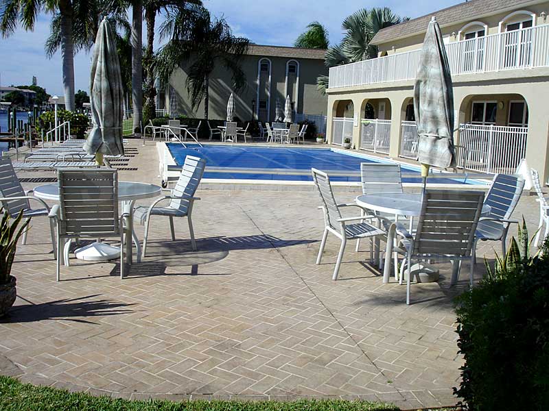 Vista D Oro Community Pool and Sun Deck Furnishings